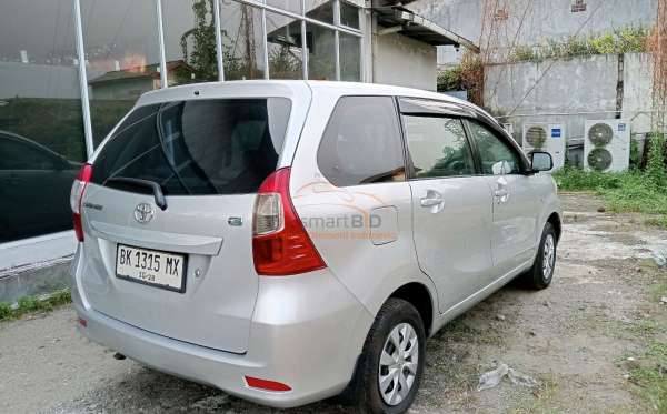 TOYOTA AVANZA 1.3 E