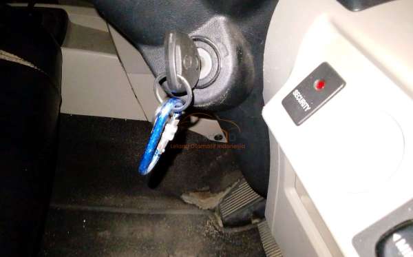 TOYOTA AVANZA 1.3 G