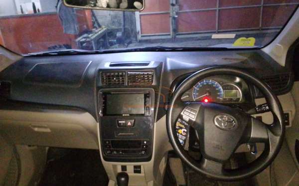 TOYOTA AVANZA 1.3 G