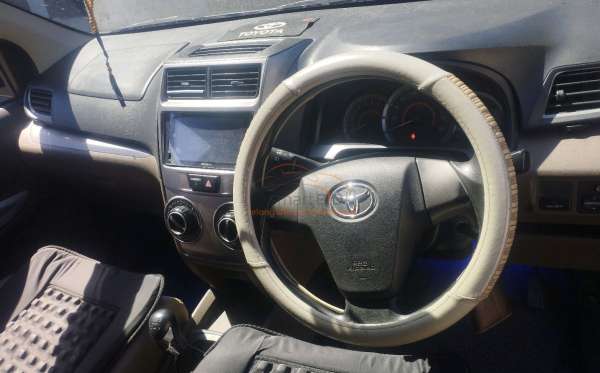 TOYOTA AVANZA 1.3 G