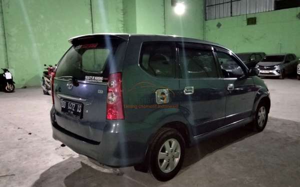 TOYOTA AVANZA