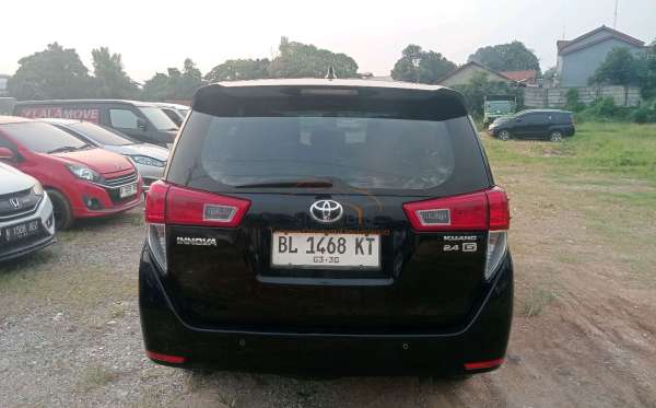 TOYOTA INNOVA 2.4 G