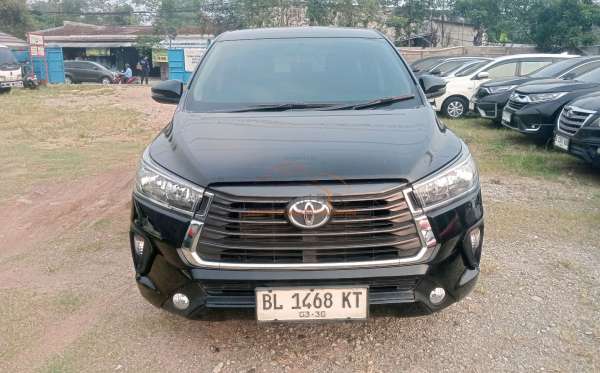 TOYOTA INNOVA 2.4 G