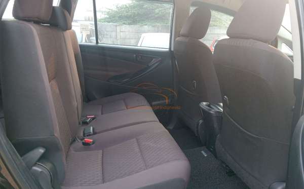 TOYOTA INNOVA 2.4 G
