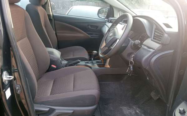 TOYOTA INNOVA 2.4 G