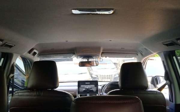 TOYOTA INNOVA