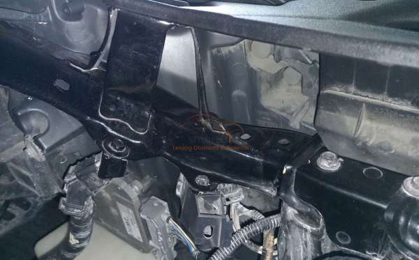 TOYOTA VELLFIRE 2.5G