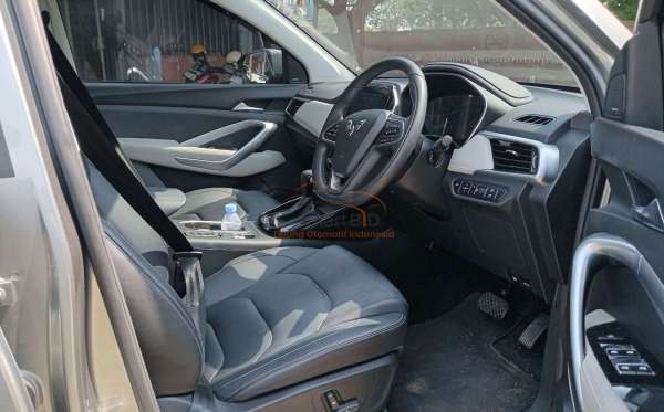 WULING ALMAZ 1.5L T LUX