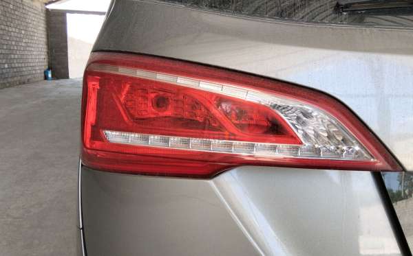 WULING CORTEZ 1.5C (4X2)