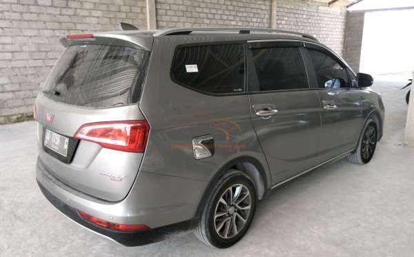 WULING CORTEZ 1.5C (4X2)
