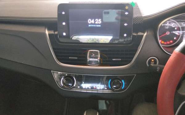 WULING CORTEZ 1.5C (4X2)