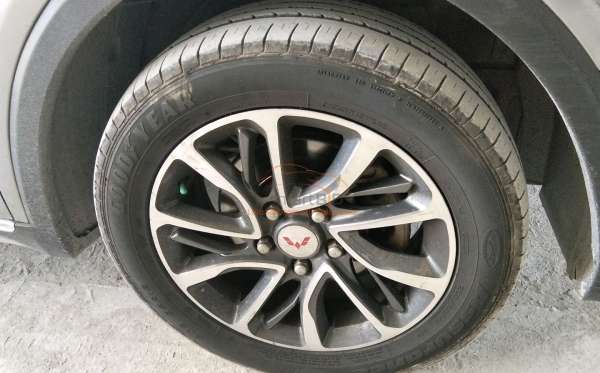 WULING CORTEZ 1.5C (4X2)