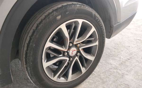 WULING CORTEZ 1.5C (4X2)