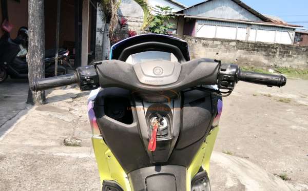 YAMAHA  NMAX