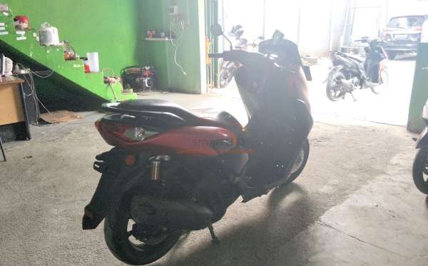 YAMAHA NMAX 155