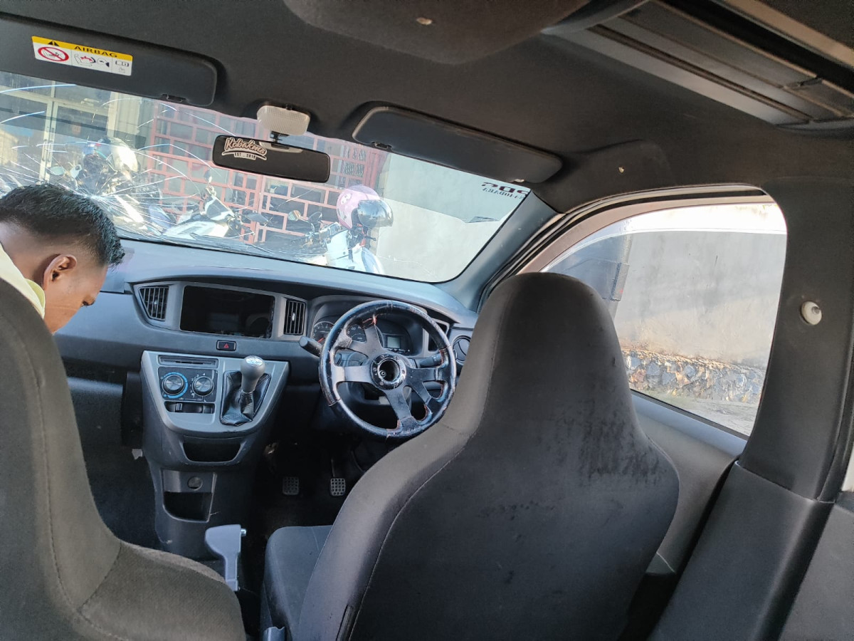 DAIHATSU SIGRA  R
