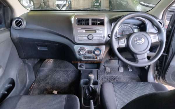 DAIHATSU AYLA 1.0 X