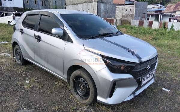 DAIHATSU  AYLA  1.0 M