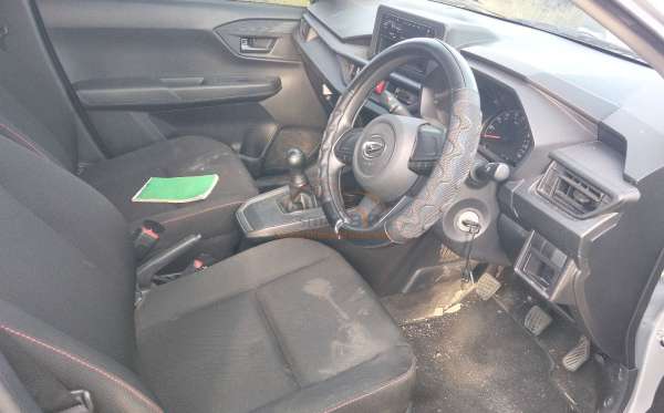DAIHATSU  AYLA  1.0 M