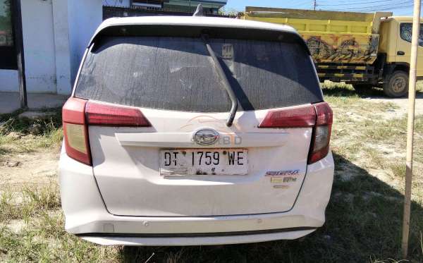 DAIHATSU SIGRA R