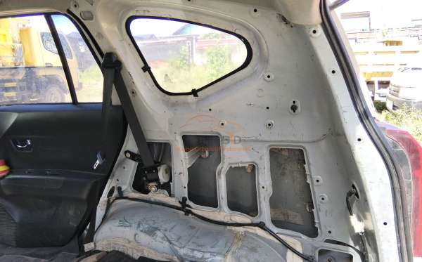 DAIHATSU SIGRA R