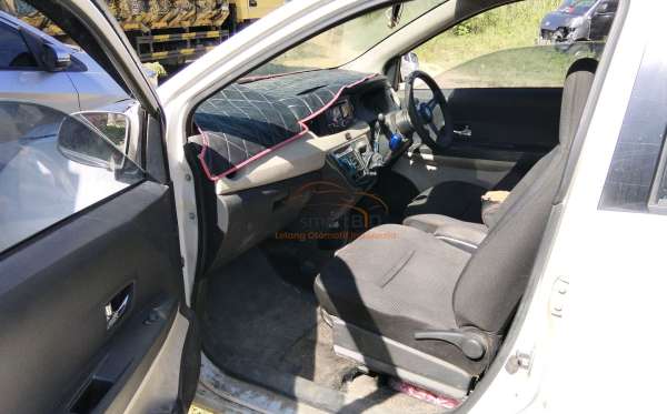 DAIHATSU SIGRA R