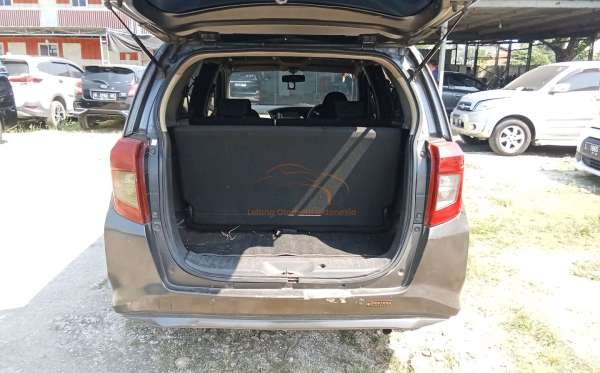 DAIHATSU SIGRA