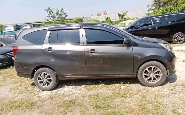 DAIHATSU SIGRA