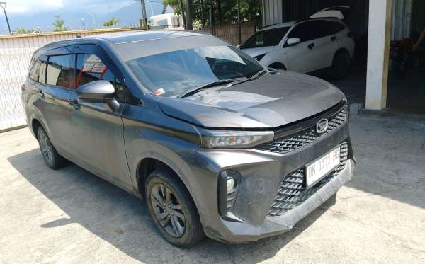 DAIHATSU XENIA X