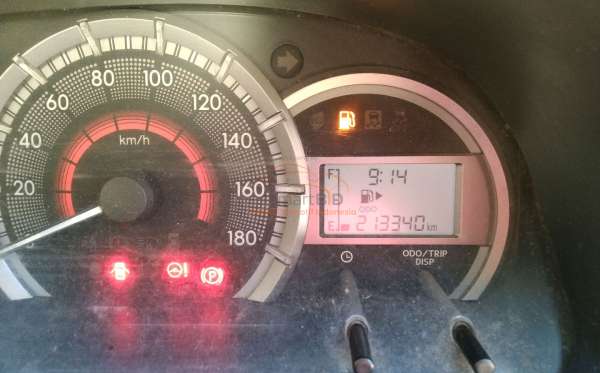 DAIHATSU  XENIA  R
