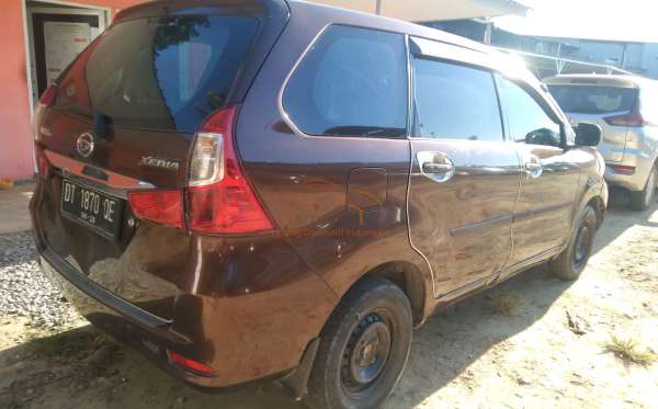 DAIHATSU  XENIA  R