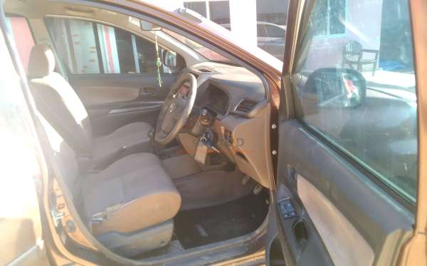DAIHATSU  XENIA  R