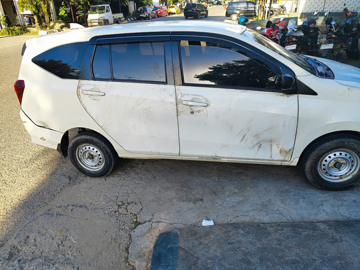 DAIHATSU SIGRA  R