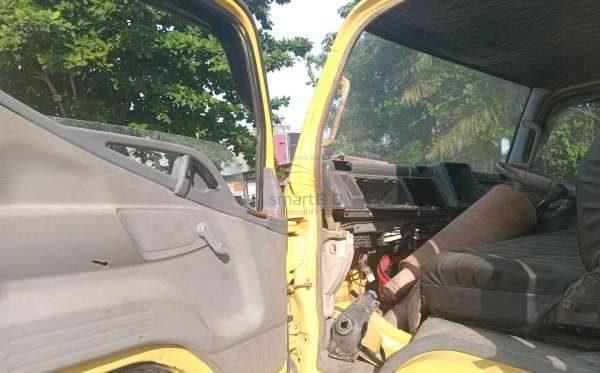 MITSUBISHI FE 74 HD 125 PS