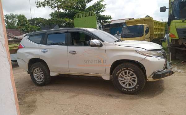 MITSUBISHI PAJERO SPORT 2.5L GLX (4X4)