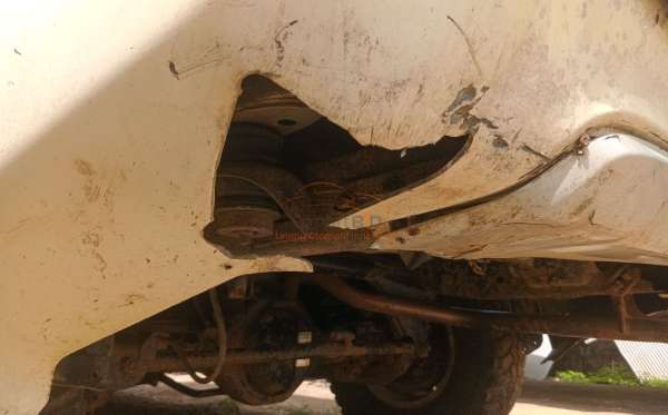 MITSUBISHI PAJERO SPORT 2.5L GLX (4X4)