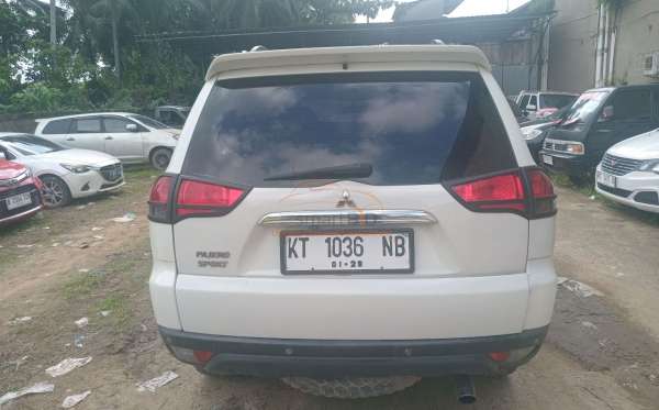 MITSUBISHI PAJERO SPORT 2.5HP-E