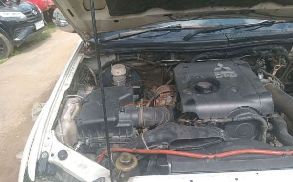 MITSUBISHI PAJERO SPORT 2.5HP-E