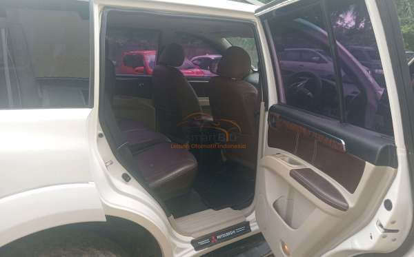 MITSUBISHI PAJERO SPORT 2.5HP-E
