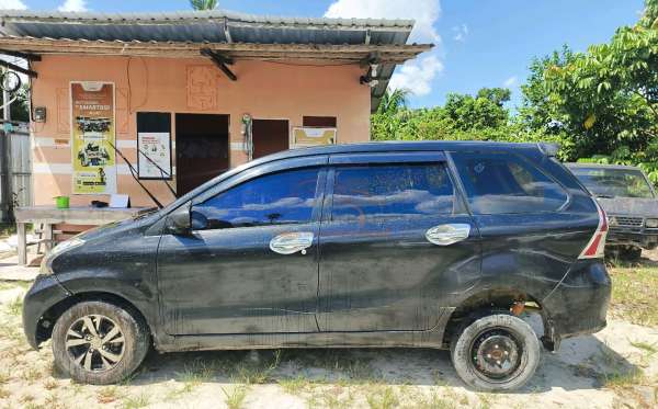 TOYOTA AVANZA