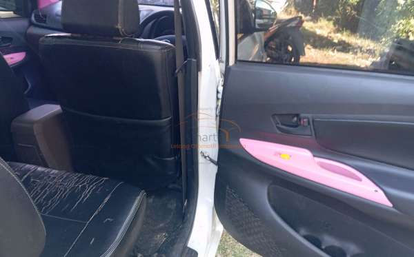 TOYOTA AVANZA G