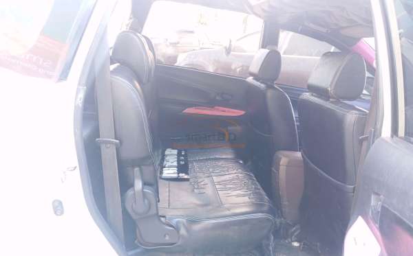 TOYOTA AVANZA G