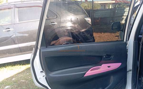 TOYOTA AVANZA G