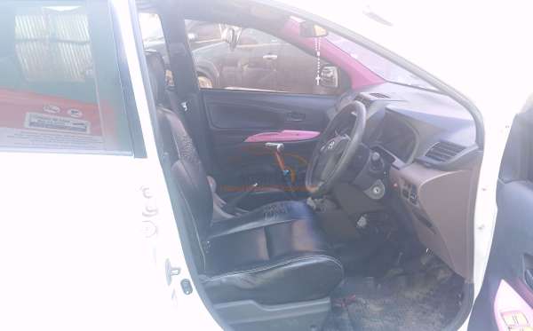 TOYOTA AVANZA G