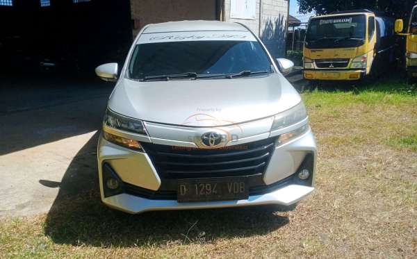 TOYOTA AVANZA 1.3 E