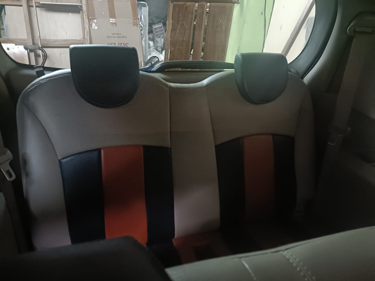 SUZUKI ERTIGA