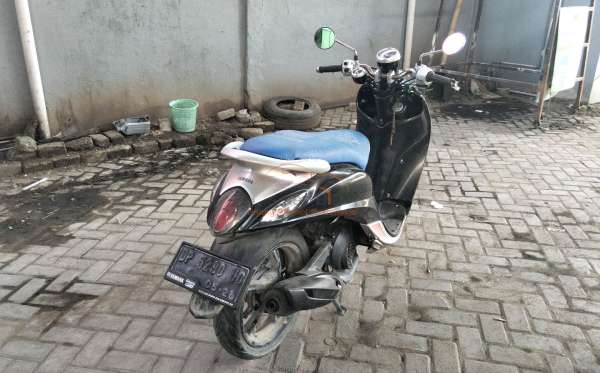 YAMAHA  FINO 125