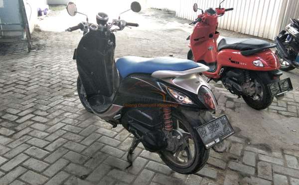 YAMAHA  FINO 125