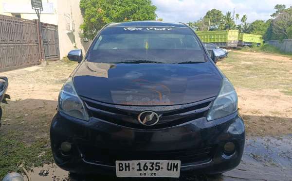 DAIHATSU  XENIA