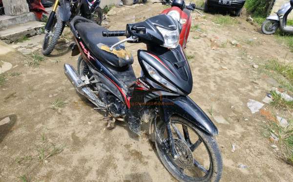 HONDA REVO X